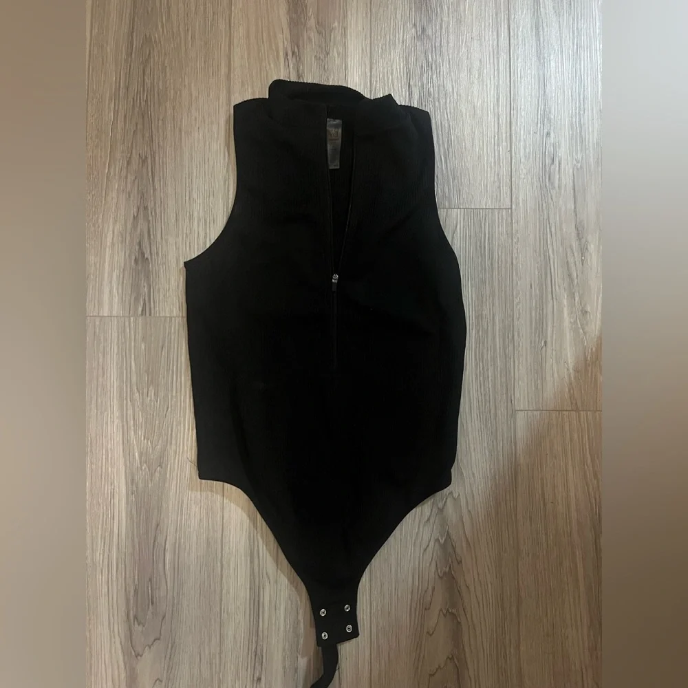 Garage Ribbed Bodysuit - Picture 1 of 4